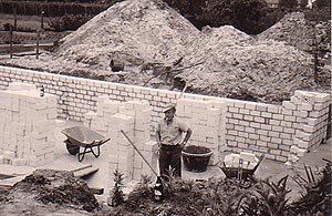 Bauarbeiter beim Bau des Autohauses Buchholz 1969